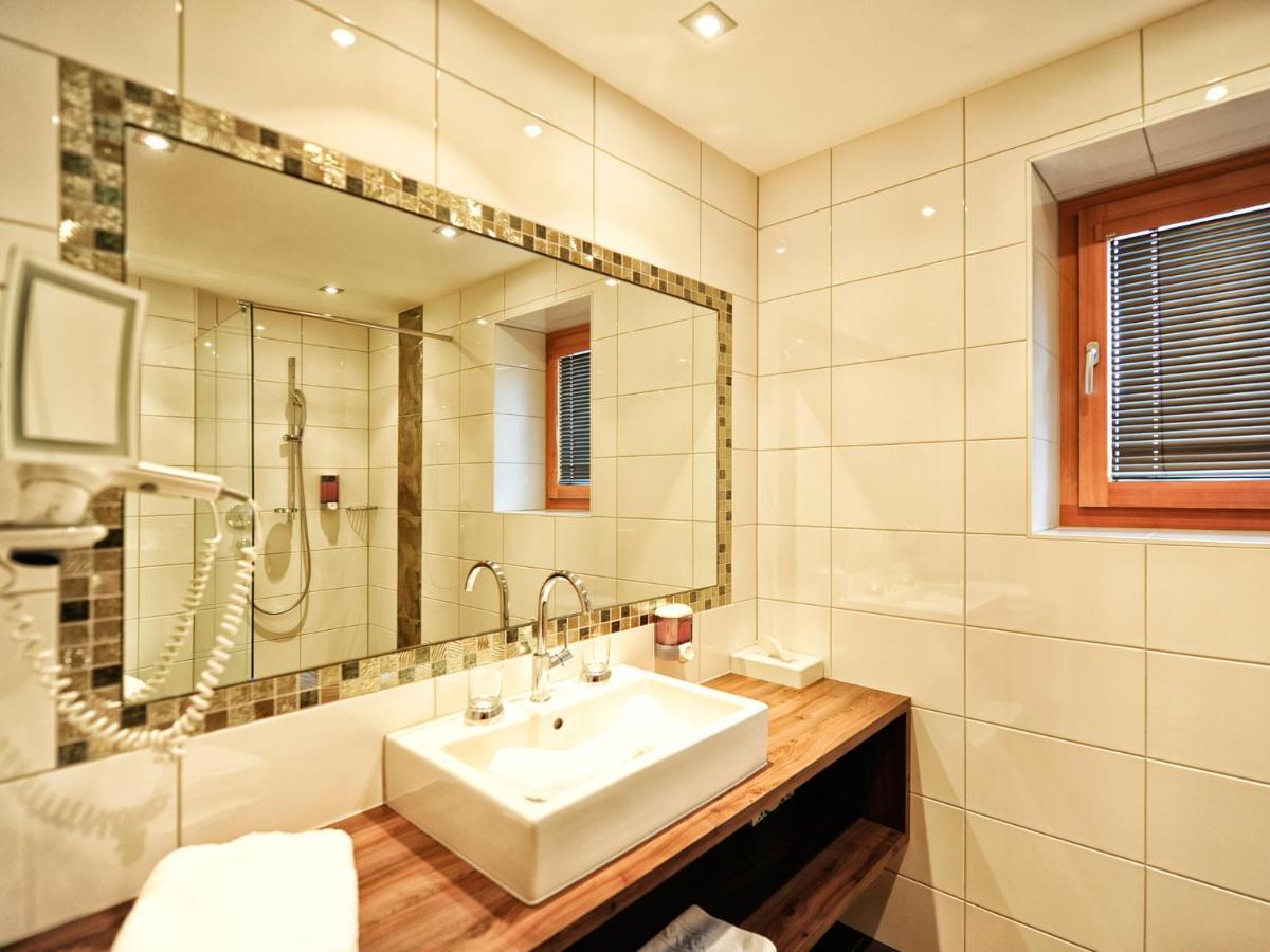 Hotel Garni Alpenland Ишгль Экстерьер фото